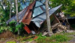 Ratusan Rumah Hancur akibat Gempa Bumi Magnitudo 7,4 di Kepulauan Selayar