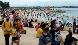 Pantai Sanur Bali Dipadati Wisatawan Libur Natal dan Tahun Baru
