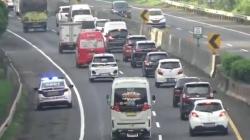 Libur Natal-Tahun Baru telah Tiba, Tol Cipularang Purwakarta Padat Merayap <