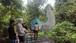Uji Adrenalin Wisatawan, Situ Gunung Suspension Bridge Sukabumi Siapkan Kursi Sultan<