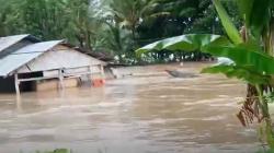 Sumba Tengah Diterjang Banjir Bandang, Akses Jalan Nasional Lumpuh Total<