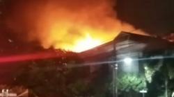Polisi Selidiki Kebakaran di Kompleks Muara Raya Bandung yang Tewaskan Pemilik Rumah<