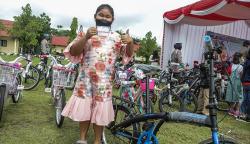 Vaksinasi Covid-19 Anak Umur 6-11 Tahun Berhadiah Sepeda