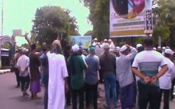 Warga Tuntut Polisi Tangkap Ustaz Mizan atas Dugaan Pelecehan Wali di NTB