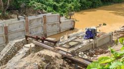 Proyek Pembangunan Kolam Retensi Sungai Ulu Muntok Senilai Rp12 Miliar Dihentikan Sementara