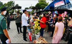 Kunjungi Pasar Purwodadi, Presiden Jokowi Ingatkan Pedagang Patuhi Prokes 