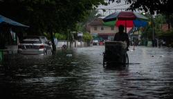 Sejumlah Ruas Jalan Rangkasbitung Banjir hingga 70 Sentimeter