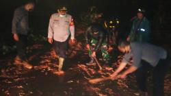Garut Diterjang Banjir, Rumah dan Sawah Warga Terendam<