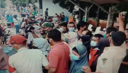 Operasi Pasar Minyak Goreng Digelar di Purwakarta, Banyak Warga Kecewa Tak Kebagian<
