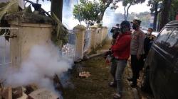Basmi Jentik Nyamuk DBD, 28 Polsek se-Kota Bandung Gelar Fogging