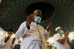 Doa Qunut Subuh Sendiri dan Berjamaah, Ini Perbedaan dan Cara Bacanya