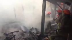 Kesal Sering Ditagih Utang, Pria di Sukajadi Bandung Bakar Rumah Kontrakan