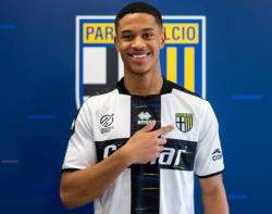 Resmi! Parma Rekrut Bek Keturunan Indonesia Jayden Oosterwolde