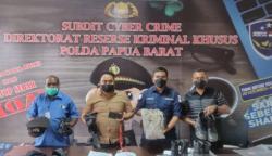Bikin Konten TikTok Pakai Seragam Polri, Tiga Warga Manokwari Ditangkap Polisi
