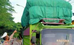 Catat! Truk Obesitas Dilarang Melintas di 11 Ruas Tol Ini saat Libur Imlek!