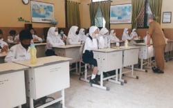 Ratusan Pelajar dan Guru di Kota Cimahi Positif Covid-19, PTM Dihentikan Total<