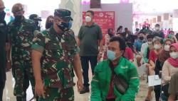 Keren, Vaksinasi di Cirebon Dipadukan Pameran Alutsista Pertahanan Udara<