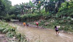 Sempat Diterjang Banjir Bandang, Warga Bantaran Sungai Cihaur KBB Trauma 