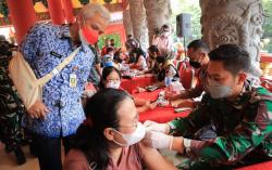 Jokowi ke Ganjar: Terima Kasih Bapak Gubernur, Pangdam, Kapolda untuk Capaian Vaksinasi