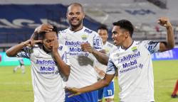 Persib Bandung Kalahkan Persipura Jayapura 3-0