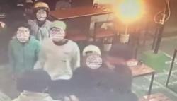 Viral Aksi Penyerangan Brutal Gerombolan Pemuda di KBB Terekam CCTV