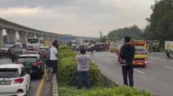 Ini Akhir dari Drama Blokade Sopir Truk di Tol Purbaleunyi<