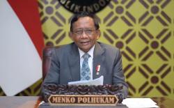 Sampaikan Dukungan untuk Ridwan Kamil, Mahfud MD: Semoga Ada Kepastian