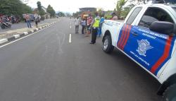    Dihantam Truk saat Papalidan, Remaja Tak Dikenal di Sukabumi Tewas Mengenaskan