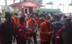 Sidang 10 Anggota DPRD Muara Enim Ditunda, Jaksa KPK Kecewa Kuasa Hukum Santai 