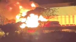 Minibus Ford Fiesta Ludes Terbakar di Tol Padaleunyi, Ini Kronologinya