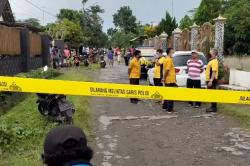 Pria di Kediri Mengamuk Bacok Orang Tua dan Tetangga, 3 Tewas 7 Luka-Luka