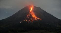 Merapi Luncurkan Awan Panas Guguran, Ini Wilayah di Jateng yang Diguyur Hujan Abu