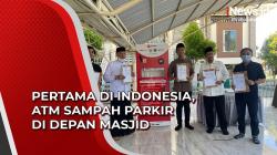 Pertama di Indonesia, ATM Sampah Parkir di Depan Masjid