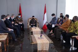 Bertemu Wapres, Mantan Sekjen PBB Berharap Indonesia Angkat Konflik Myanmar Jadi Isu Global<