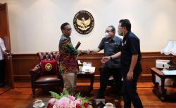 Kasus Kerangkeng Manusia Bupati Langkat, LPSK Serahkan Dokumen Investigasi ke Mahfud MD