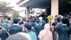 Ratusan Warga Terdampak Bendungan Bener Geruduk Mapolres Purworejo, Ada Apa?