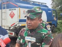 Kodim Jakbar Gerebek Tempat Penimbunan Belasan Ton Solar di Kembangan