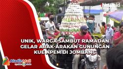 Unik, Warga Sambut Ramadan Gelar Arak-arakan Gunungan Kue Apem di Jombang