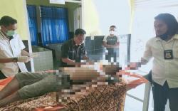  Gantung Diri di Kamar, Pria Ini Tulis Surat Wasiat untuk Anak <
