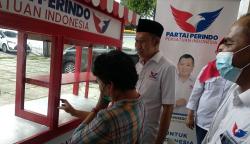 DPW Perindo Jawa Barat Bagikan Gerobak untuk UMKM Bekasi