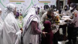 Unik, Jemaah Dapat Sayuran dan Beras usai Salat Tarawih di Masjid Polres Kendal