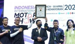 IIMS 2022 Cetak Rekor MURI Hadiah Mobil Terbanyak untuk Pengunjung
