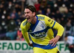 Vlahovic Marah Terus Dibandingkan dengan Ibrahimovic: Itu Tak Adil