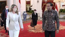 Presiden Jokowi Terima Kunjungan Menlu Kanada di Istana Merdeka