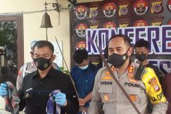 Markas Geng Sekolah Digrebek saat Hendak Tawuran, Polisi Amankan Berbagai Senjata Tajam