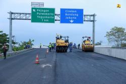  Antisipasi Arus Mudik Lebaran, Kementerian PUPR Perlebar Jalan Tol Jakarta-Cikampek <