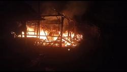 Terjebak Kobaran Api, Janda Bersama 3 Anaknya di Sukabumi Berhasil Selamat<