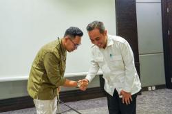 Gaduh Pergantian Pimpinan DPRD NTB, Bambang Kristiono Anggap Biasa Saja<