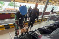 Pengamanan Angkutan Lebaran di PT KAI Daop 6 Yogyakarta Dilengkapi Anjing Pelacak<
