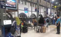 Stasiun Lempuyangan Mulai Dipadati Penumpang